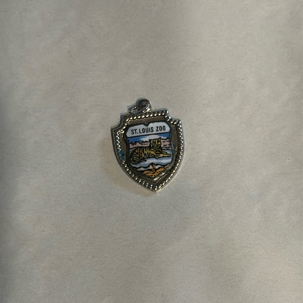 Vintage charm bracelet charm St Louis Zoo‎ souvenir